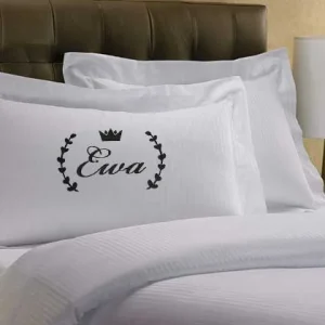 Komplet pościel adamaszkowej z haftowanymi imionami
